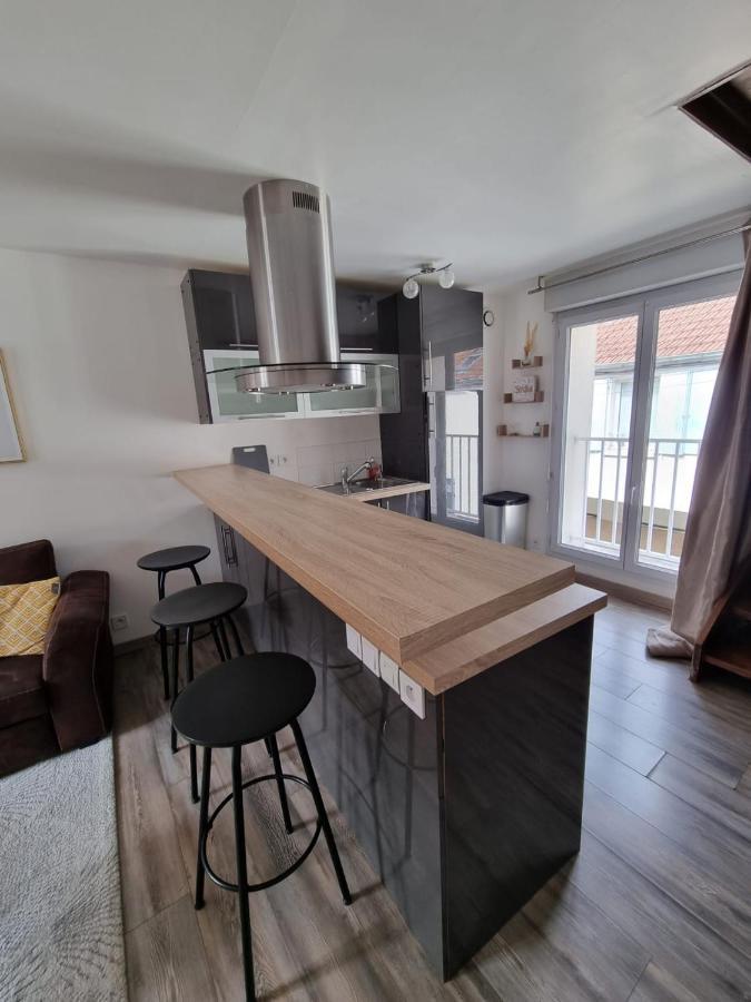 Neauphle-le-Château Duplex 40M2 Cocooning Coeur De Ville Avec Parking מראה חיצוני תמונה